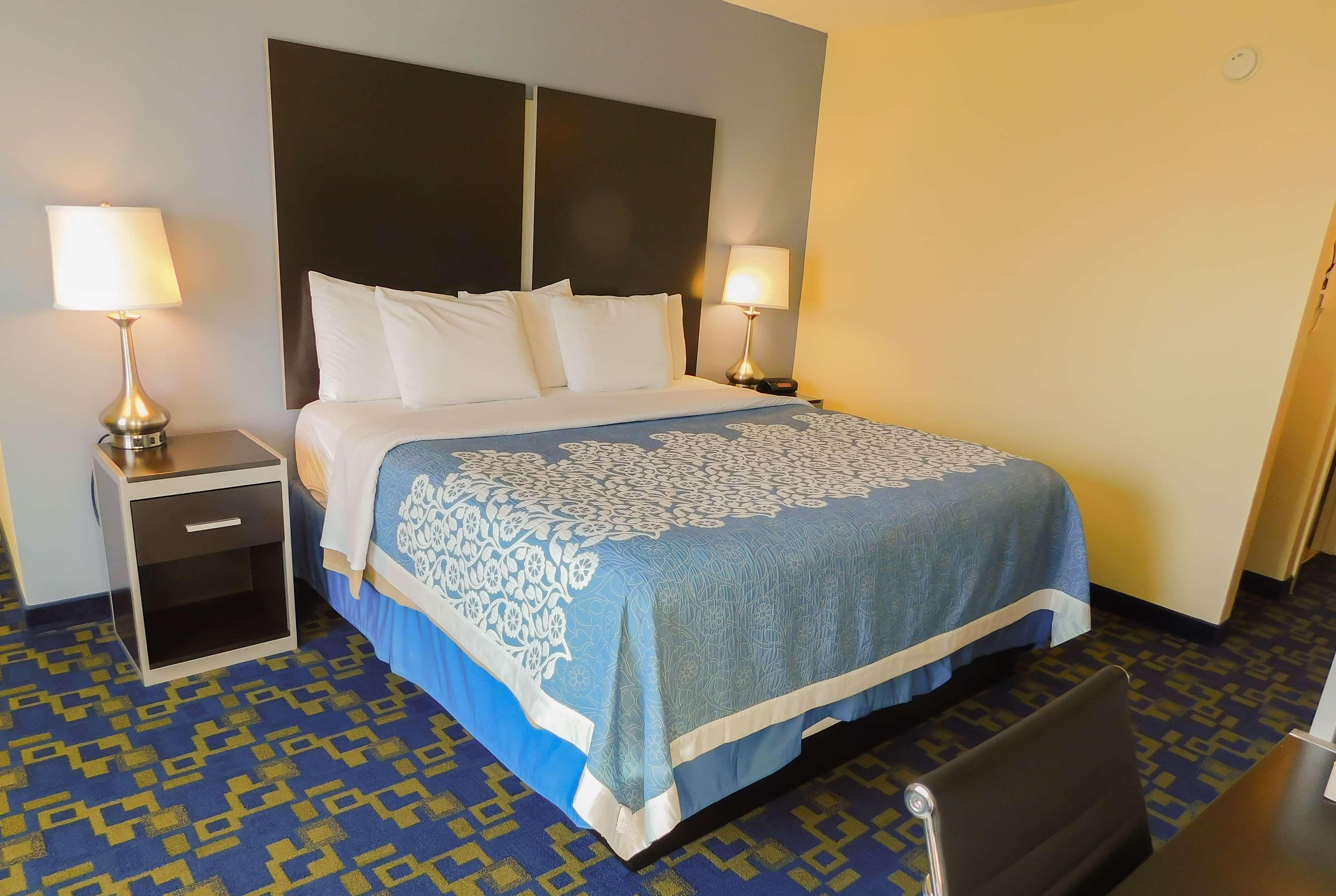 Days Inn & Suites By Wyndham Pocahontas Exteriér fotografie