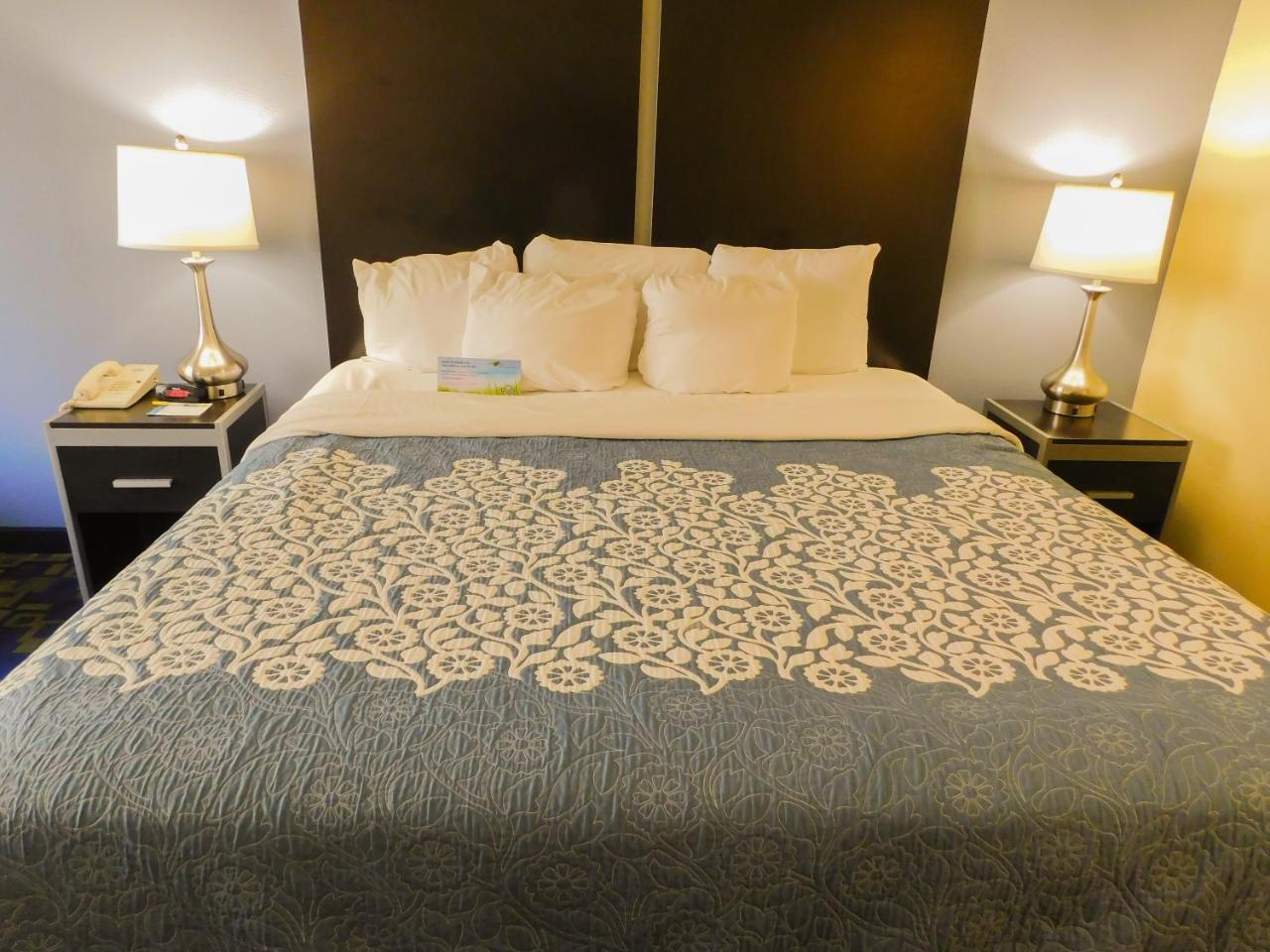 Days Inn & Suites By Wyndham Pocahontas Exteriér fotografie