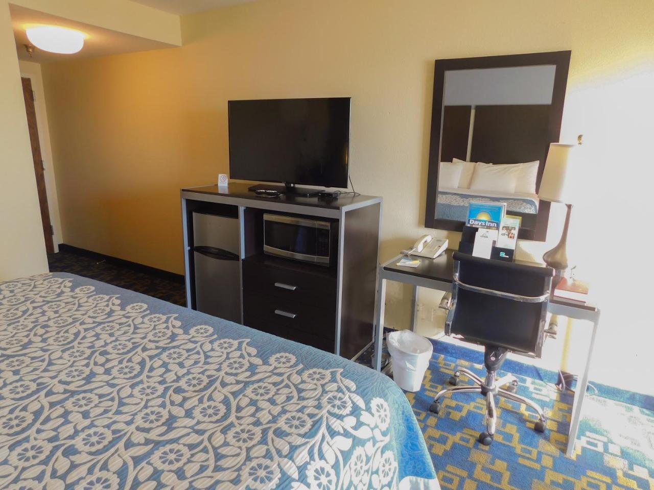 Days Inn & Suites By Wyndham Pocahontas Exteriér fotografie